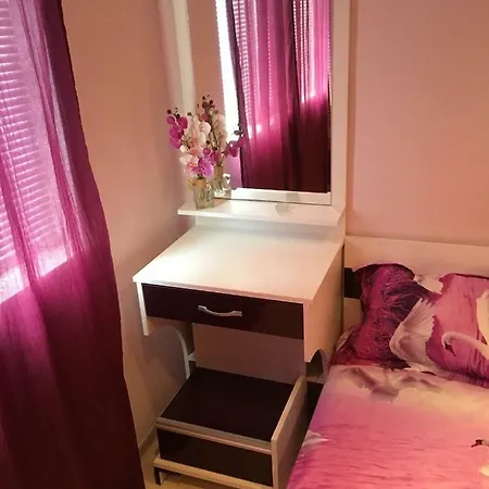 Apartment Lazur Burgas
